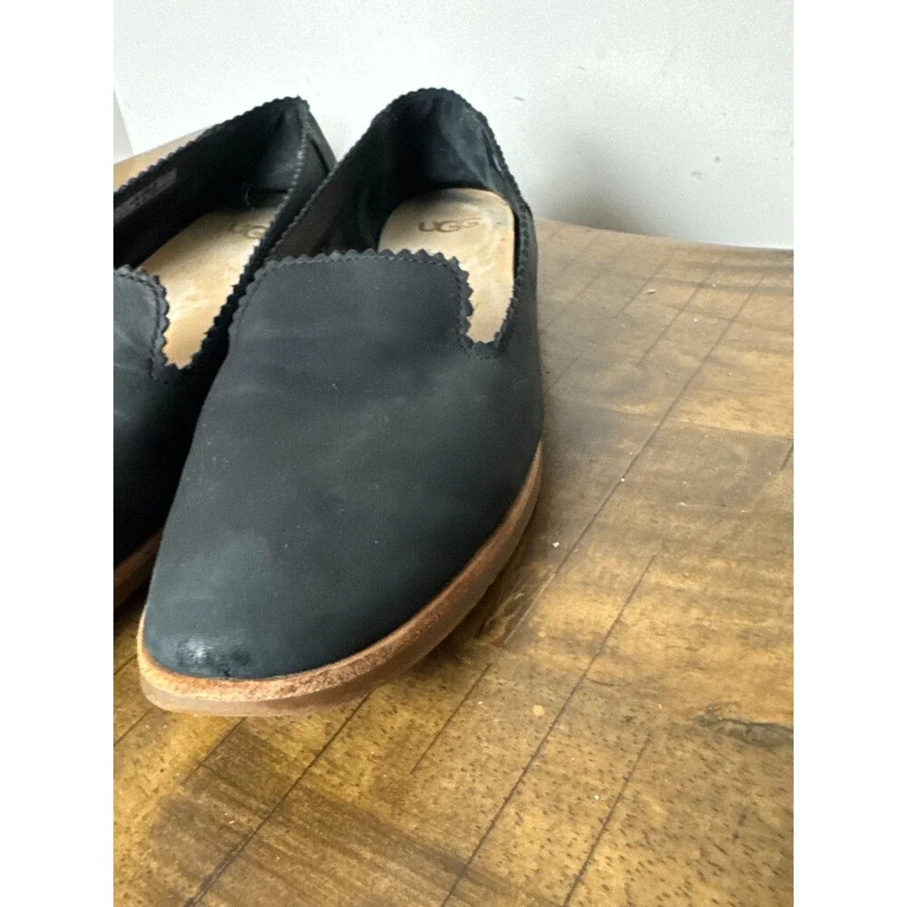 UGG Vista Womens 9.5 Black Leather Loafers Slip On Flats Scalloped Minimalist